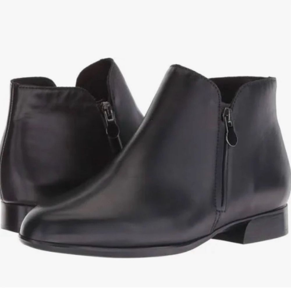 Munro Averee Double Side Zipper Leather Bootie comfy stylish Size 7.5 N